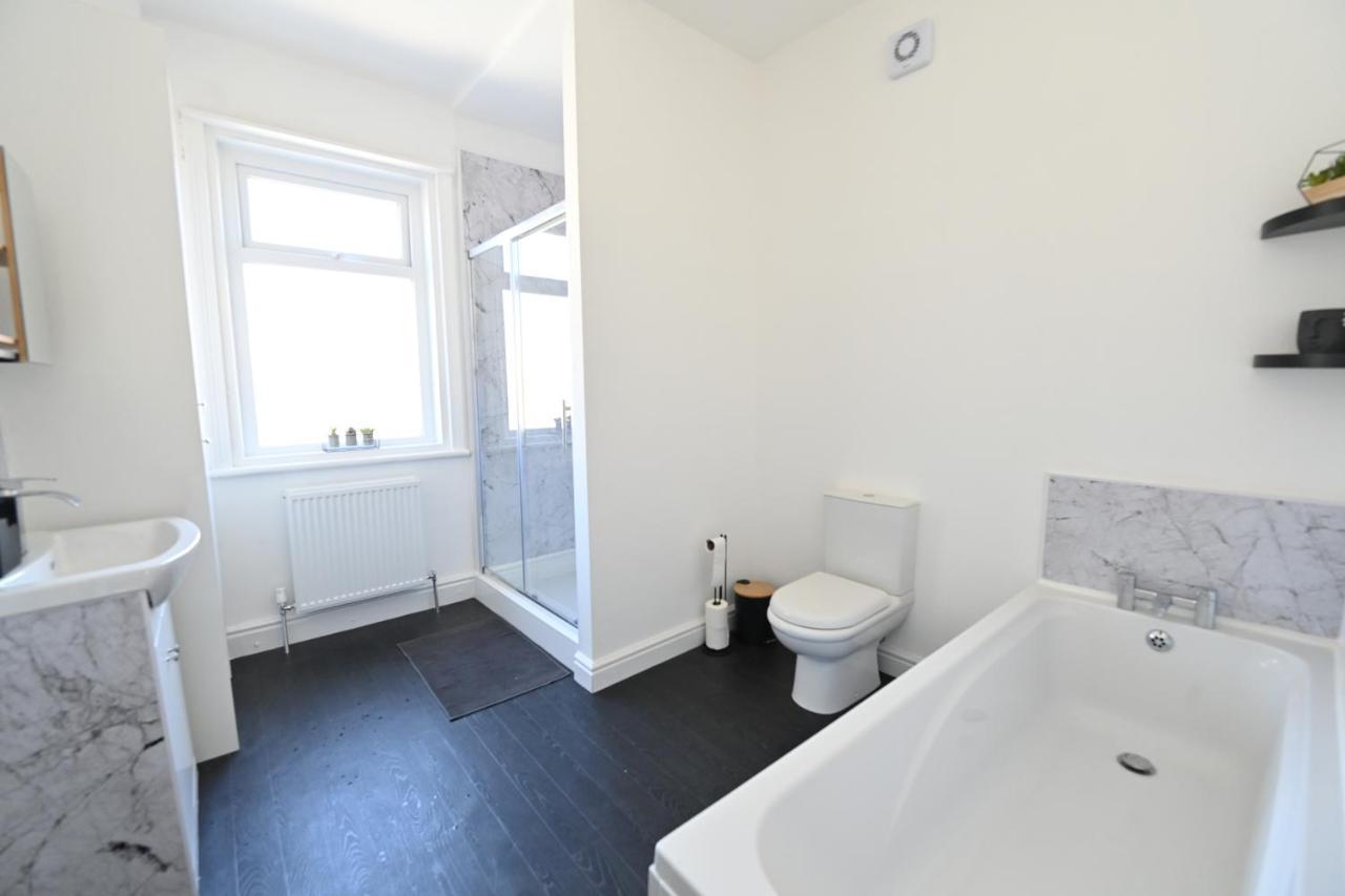 Kingdom Lodgings Blackpool Extérieur photo